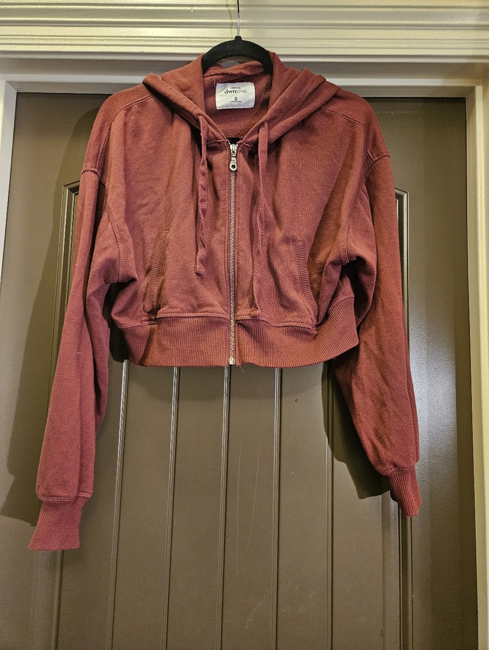 Aeropostale Aero Dwntme Collection Cropped Full Zip Hoodie, Burgundy, Size Small